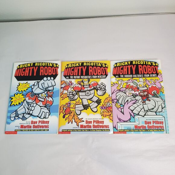 Lot of 3 Ricky Ricotta's Mighty Robot Books (1-3) Dav Pilkey & M. Ontiveros READ - Picture 2 of 13